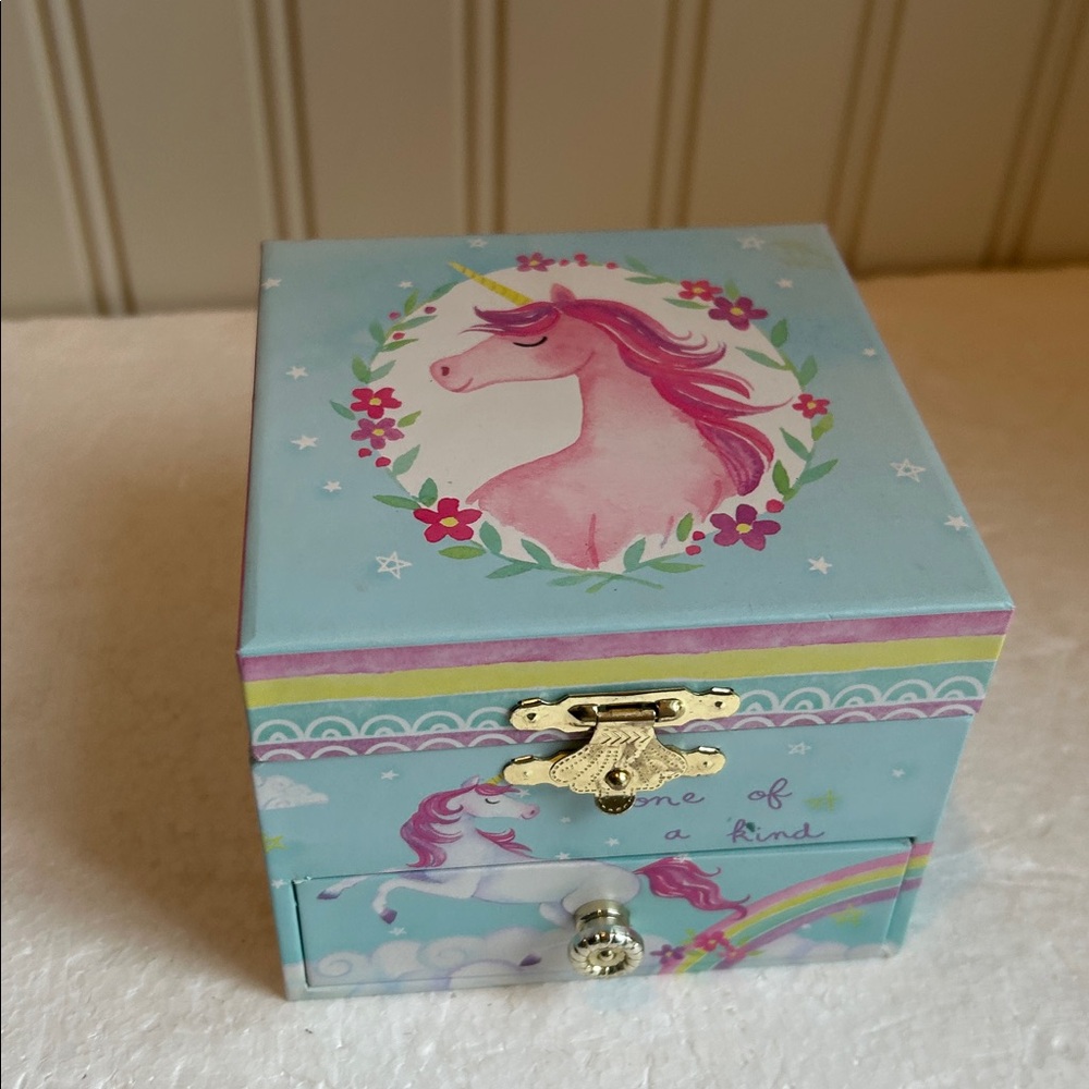 Jewelkeeper Musical Unicorn Jewelry storage Box pink velvet lined bottom drawer